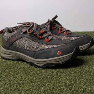 Vasque kids hiking shoes size 4